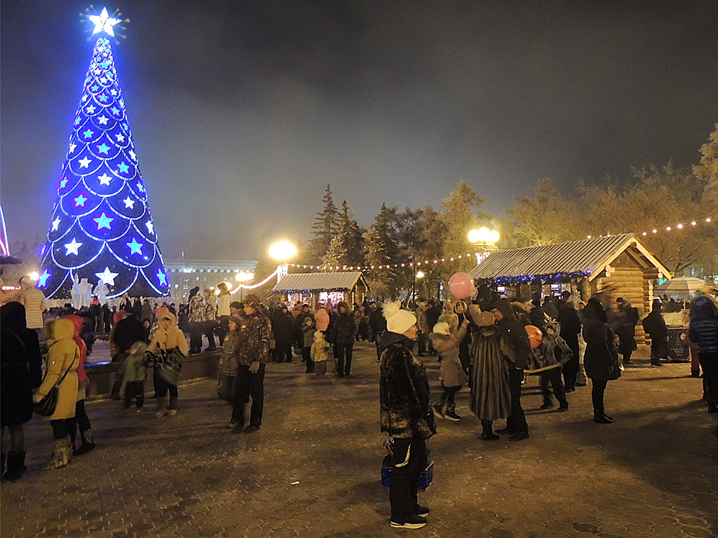 Открытие городской елки. Городская елка Иркутск. Елка в Иркутске 2018.