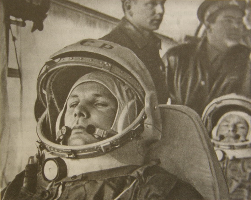Первый дублер гагарина в первом полете. Космонавт 1961 Гагарин. Гагарин Титов Нелюбов.